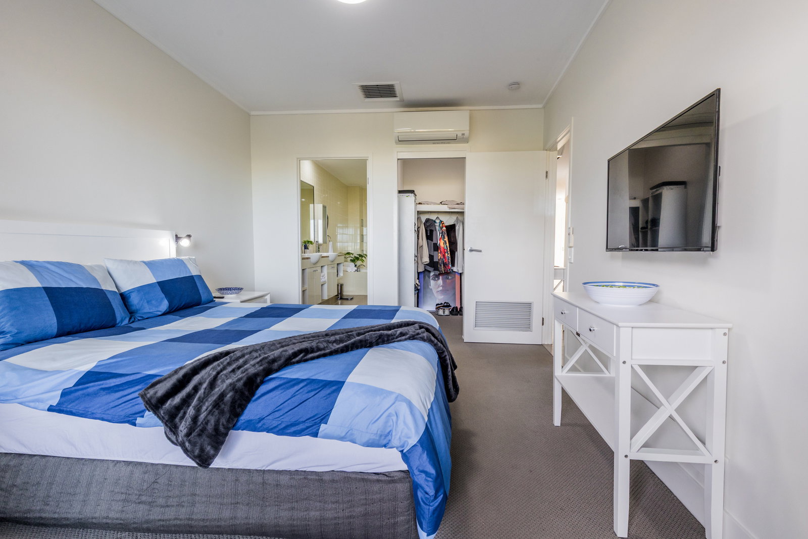126/9-11 Beaches Village Circuit, Agnes Water  QLD  4677