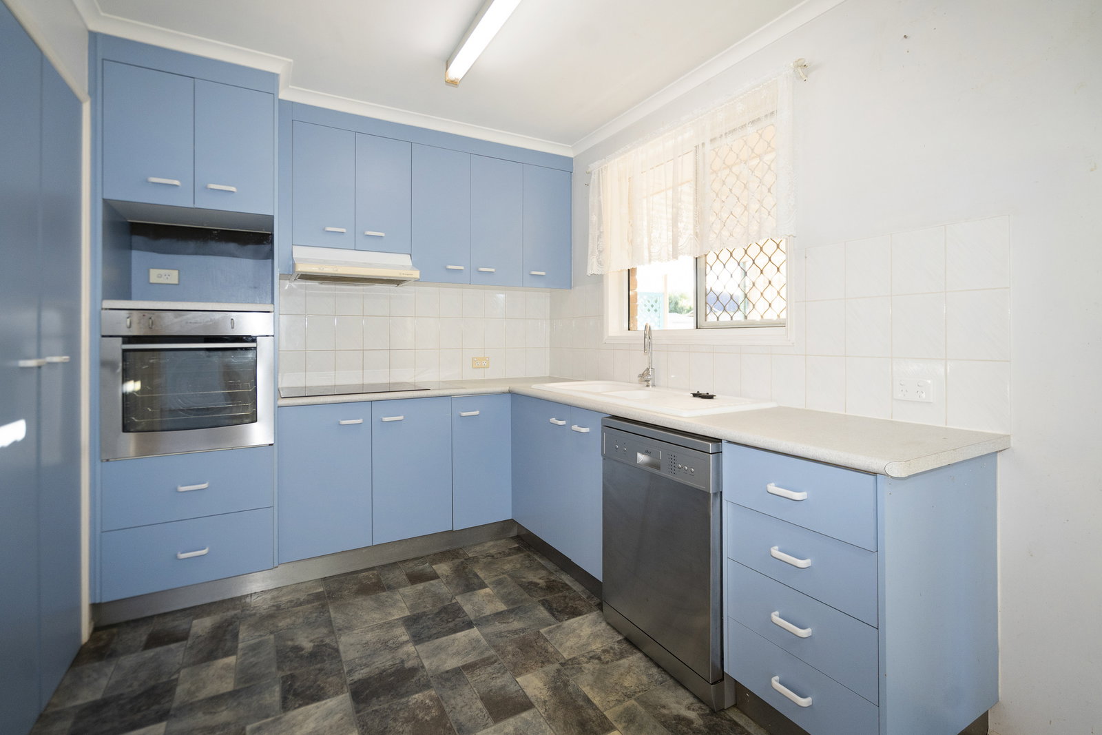 26 Swan Drive, Kalkie  QLD  4670