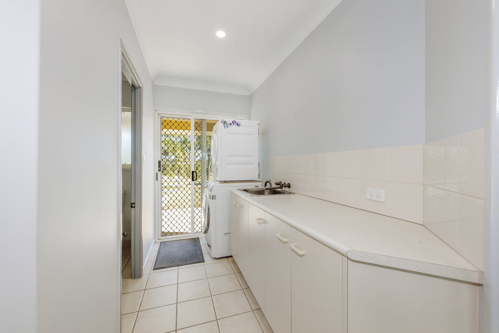 115 Woodbury Drive, South Kolan  QLD  4670