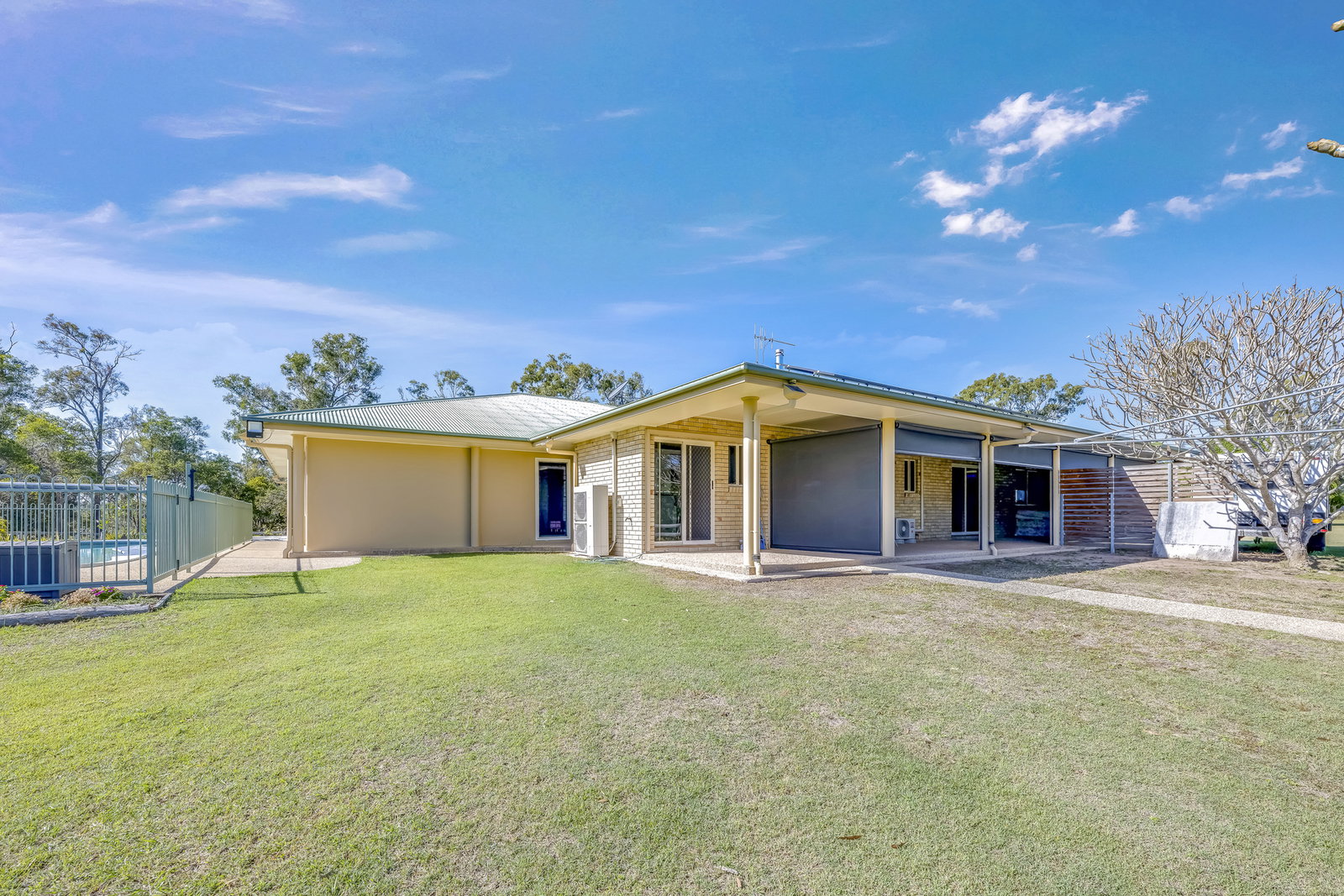 115 Woodbury Drive, South Kolan  QLD  4670