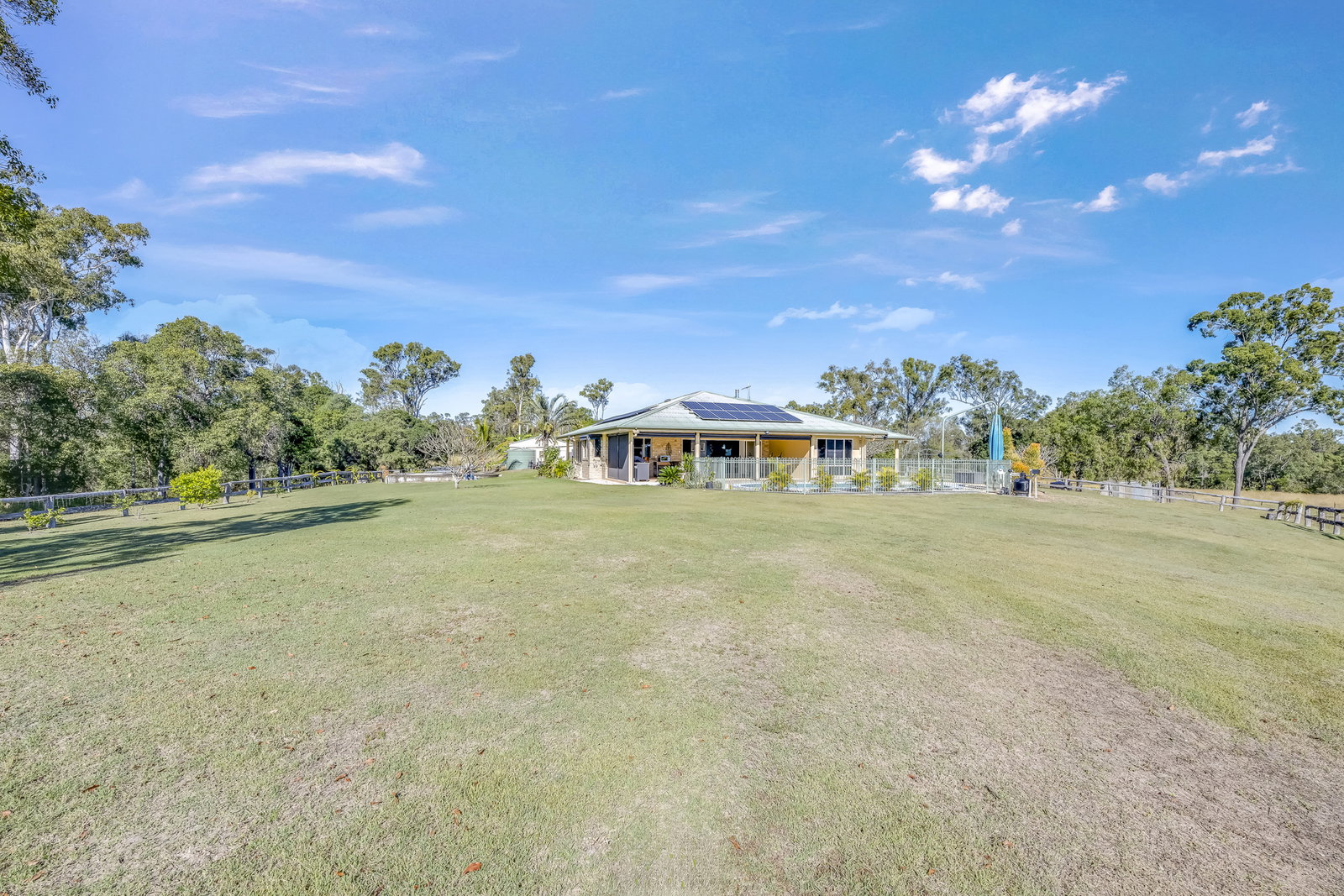 115 Woodbury Drive, South Kolan  QLD  4670