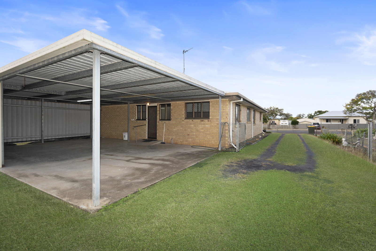 81 Boundary Street, Walkervale  QLD  4670