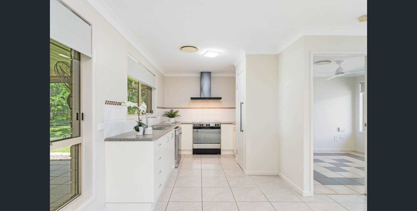 17 Fourth Avenue, Maaroom  QLD  4650