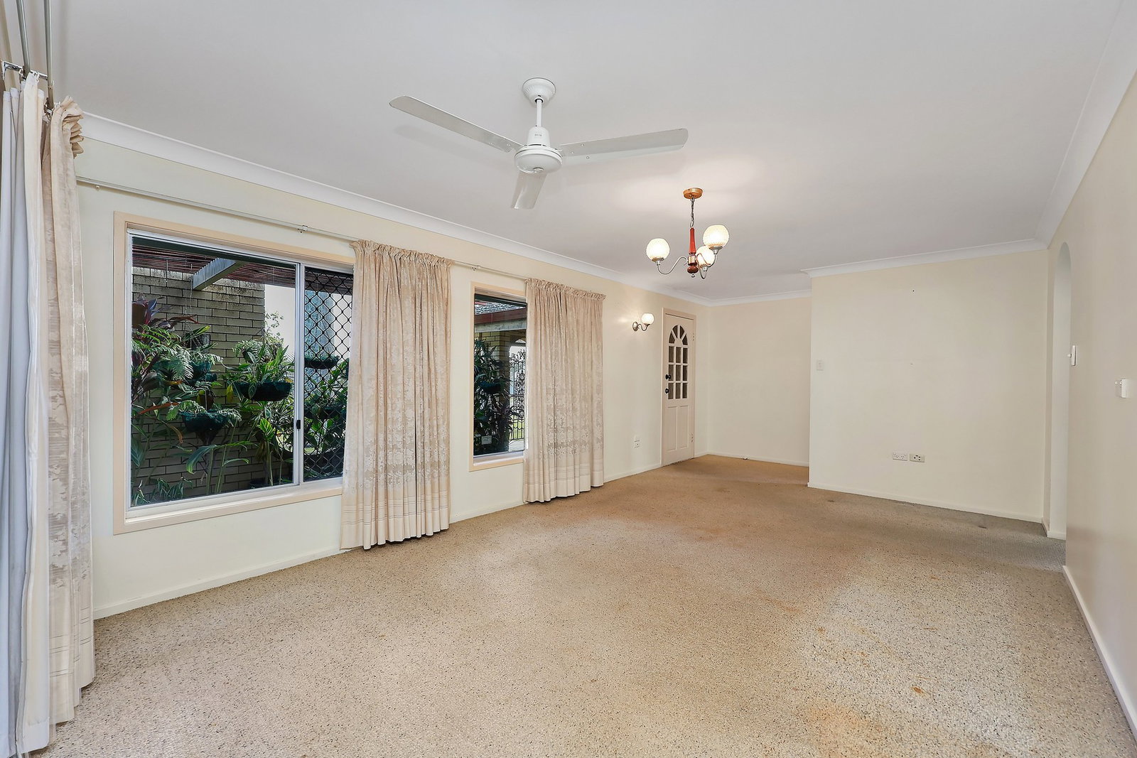 4 Frauca Street, Kepnock  QLD  4670
