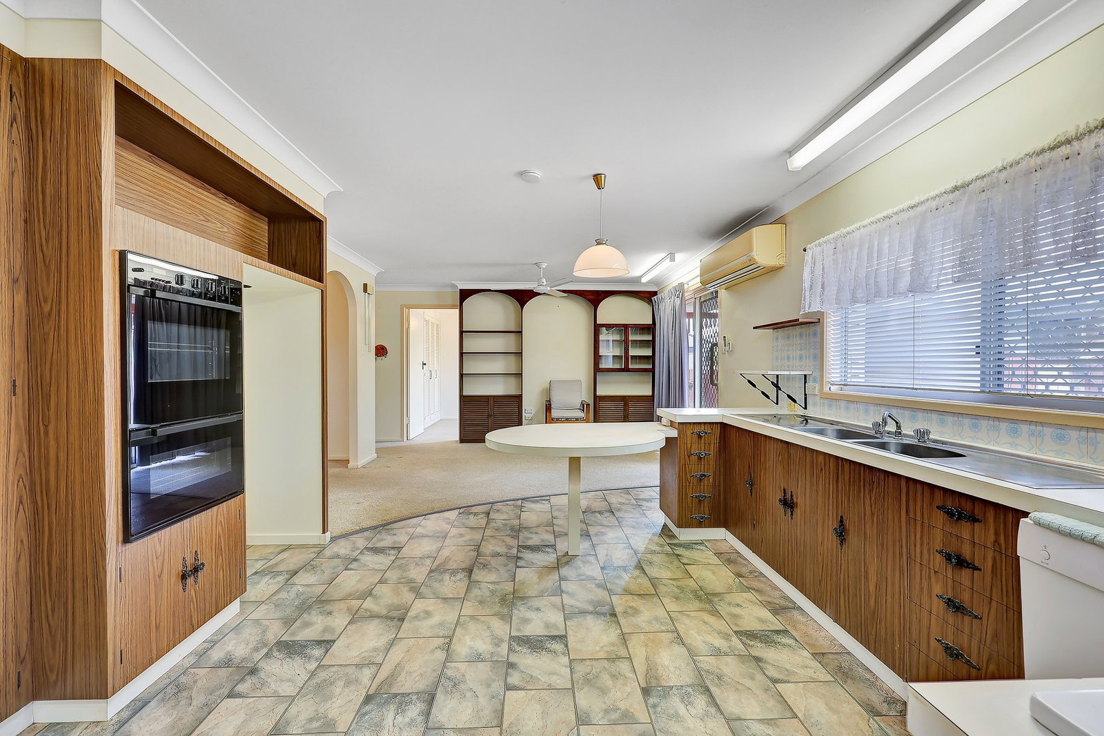 4 Frauca Street, Kepnock  QLD  4670