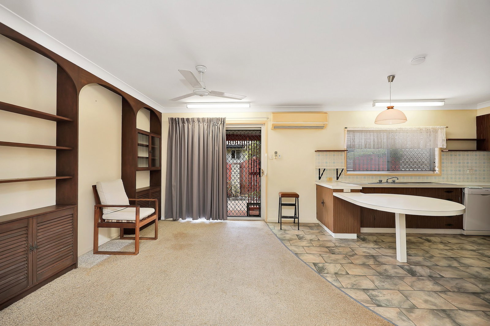 4 Frauca Street, Kepnock  QLD  4670