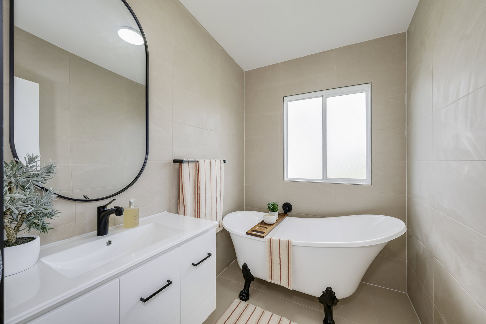 204 Walker Street, Svensson Heights  QLD  4670