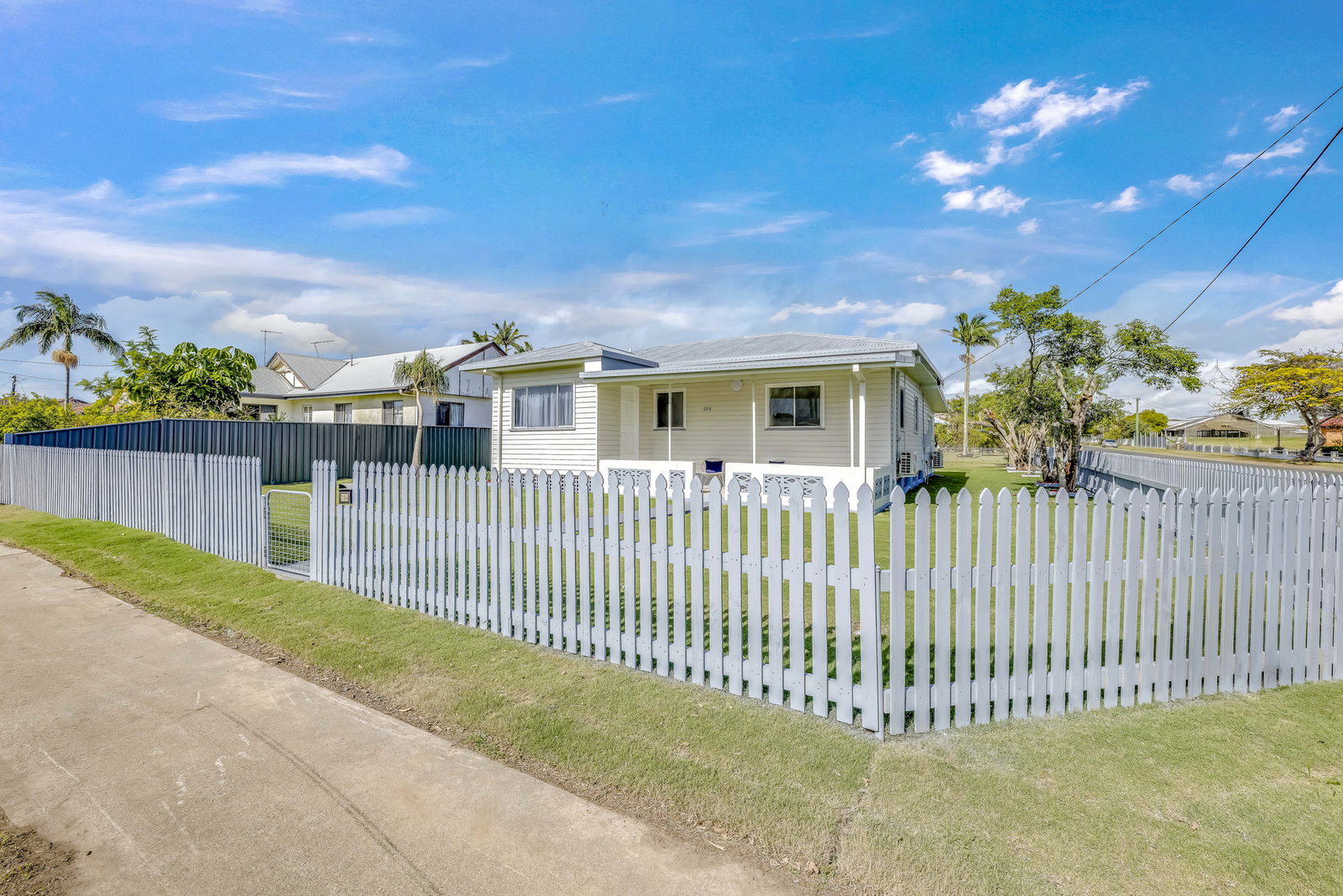 204 Walker Street, Svensson Heights  QLD  4670