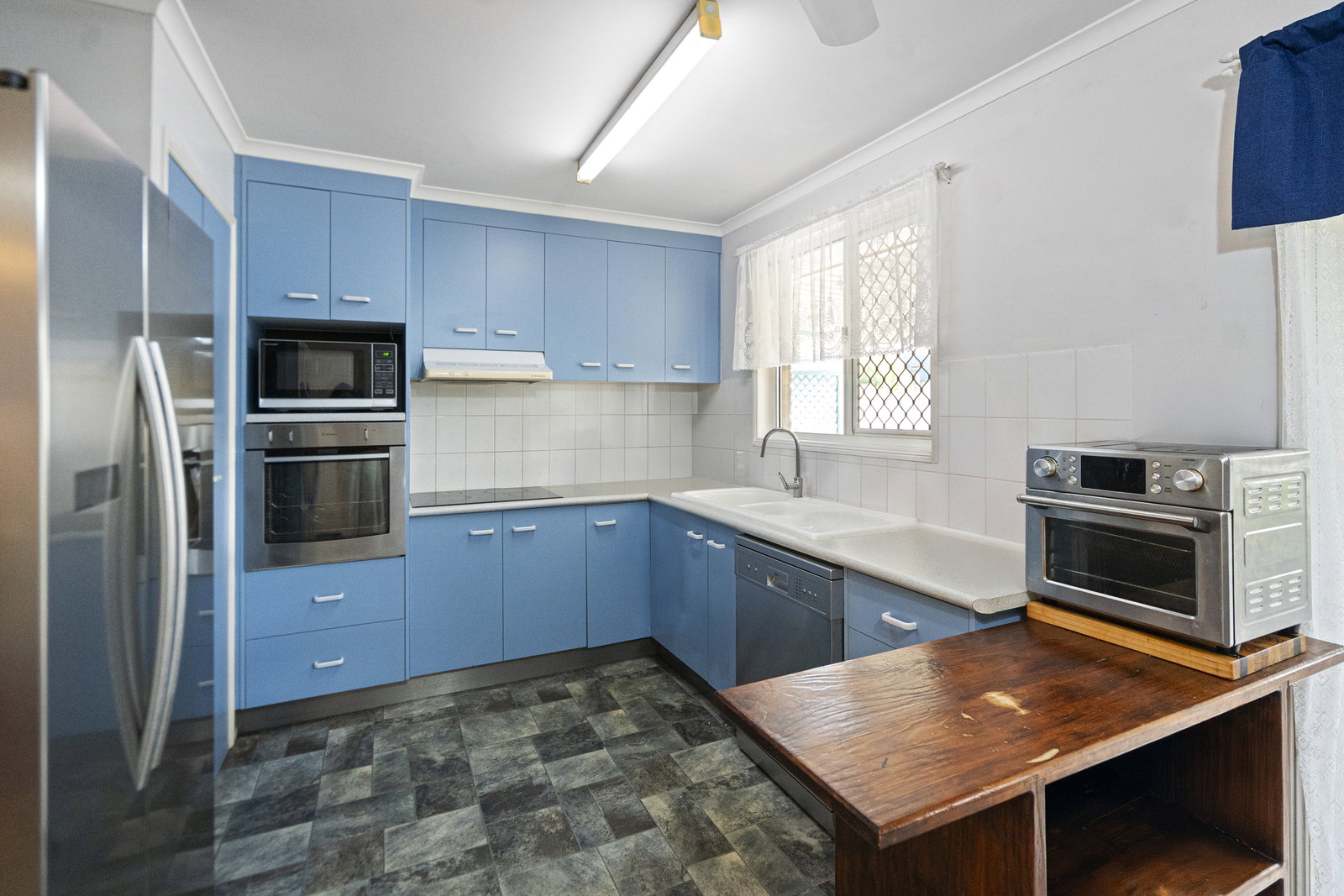 26 Swan Drive, Kalkie  QLD  4670
