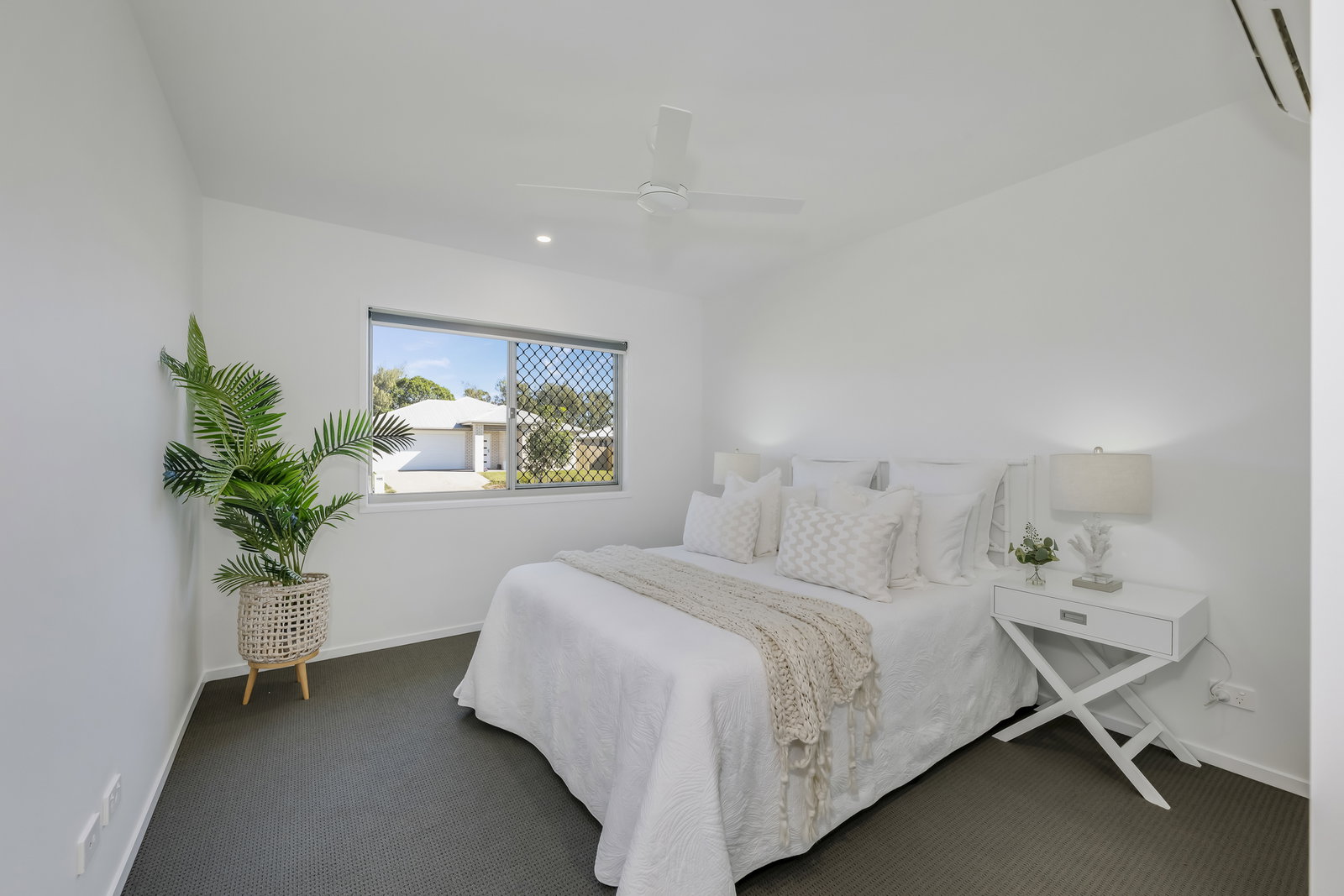 43 Golf View Drive, Coral Cove  QLD  4670