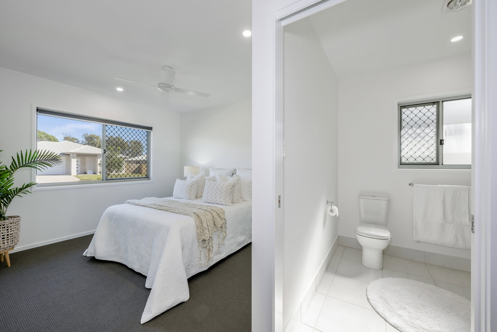 43 Golf View Drive, Coral Cove  QLD  4670