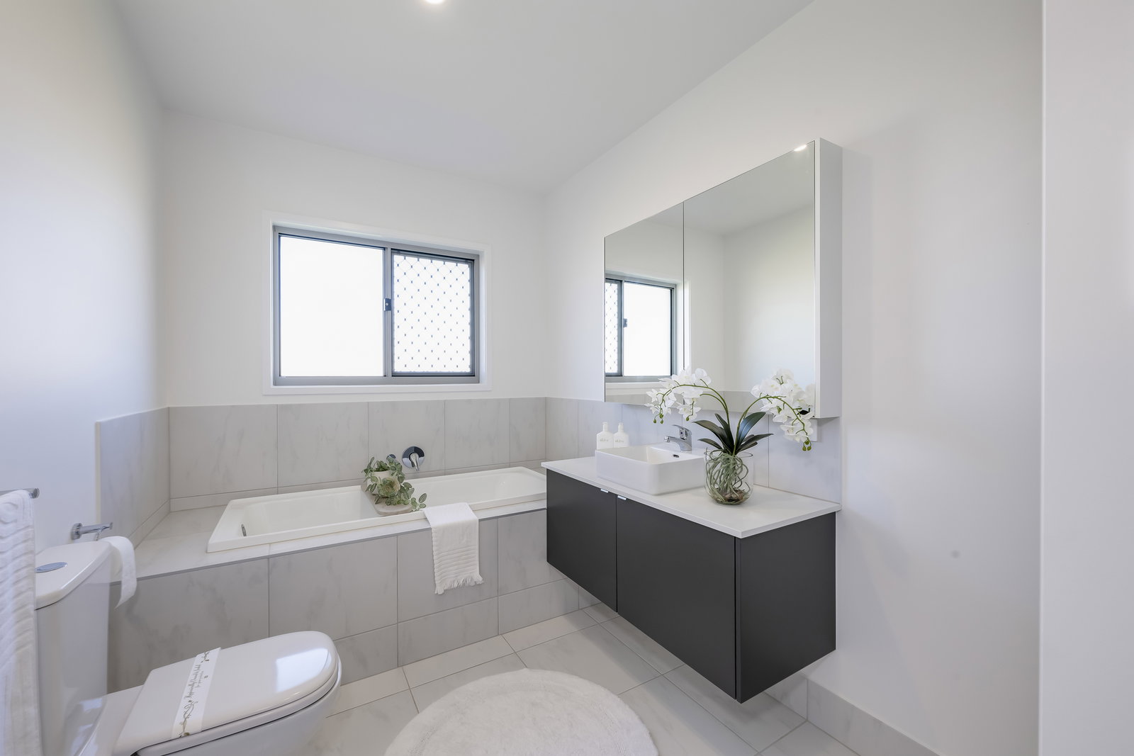 43 Golf View Drive, Coral Cove  QLD  4670