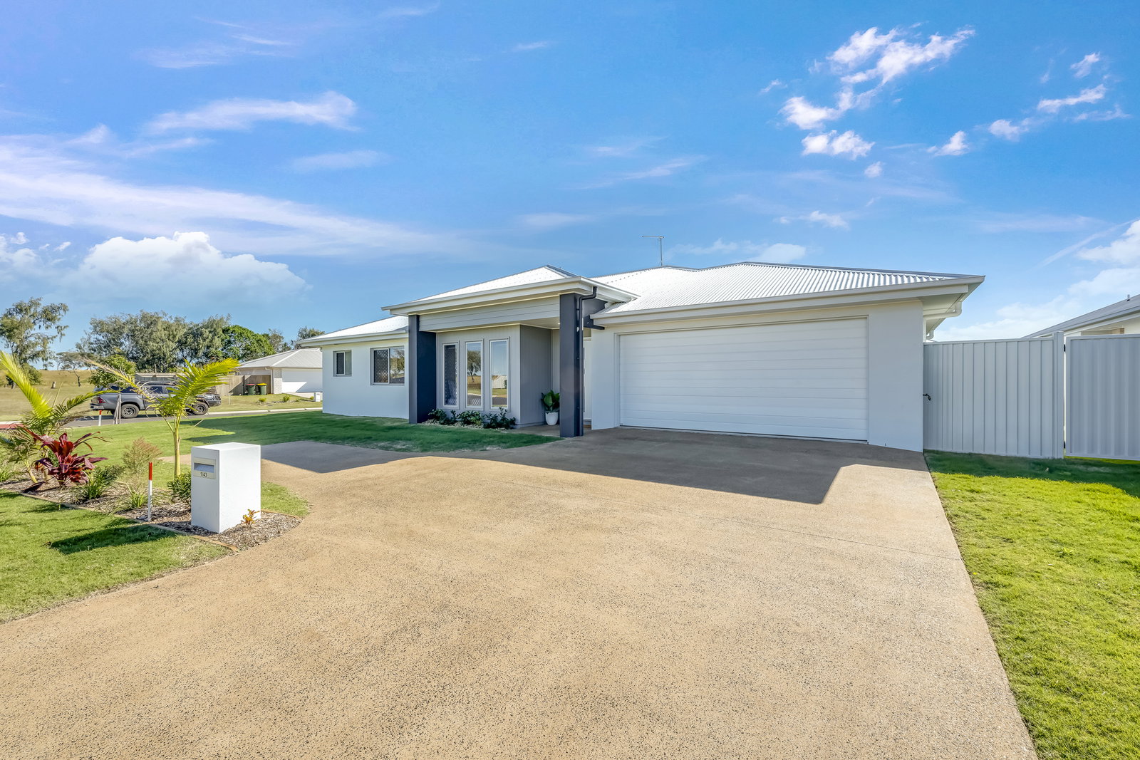 43 Golf View Drive, Coral Cove  QLD  4670