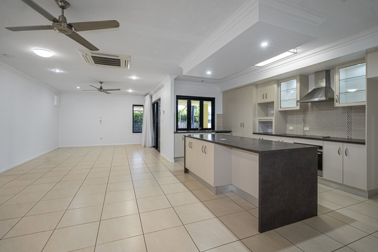 18 Chantilly Street, Bargara  QLD  4670