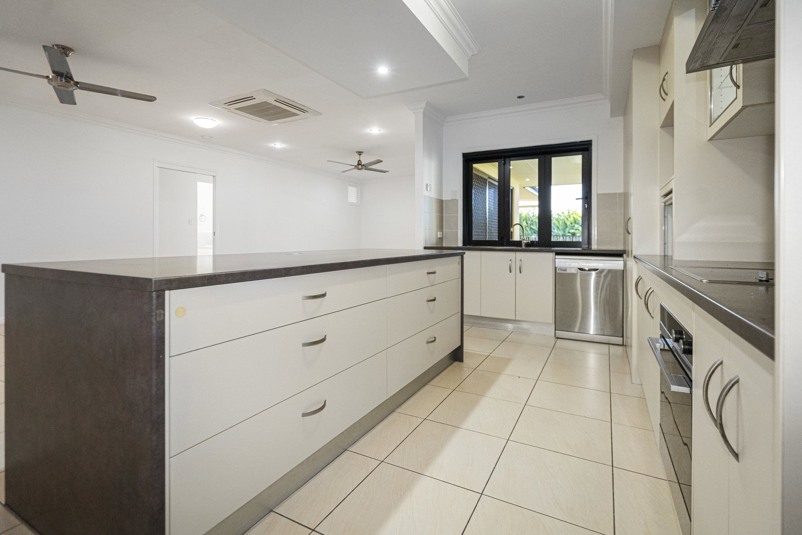 18 Chantilly Street, Bargara  QLD  4670