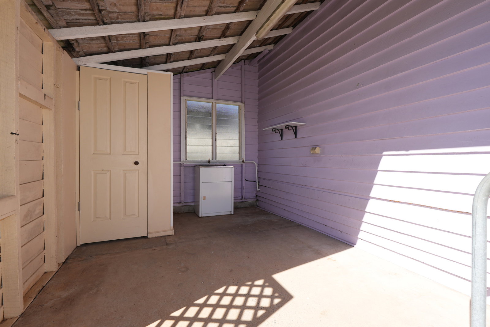 253 Walker Street, Maryborough  QLD  4650