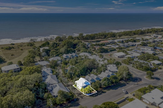 26/2 Sylvan Drive, Moore Park Beach  QLD  4670