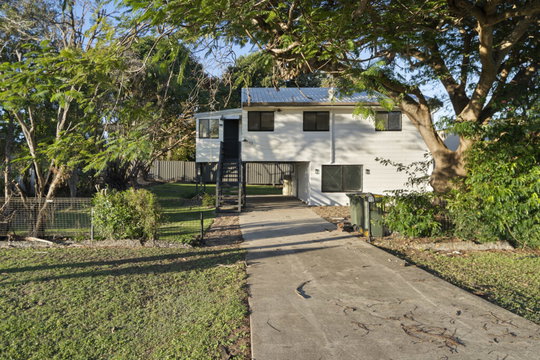 13 Powers Street, Burnett Heads  QLD  4670