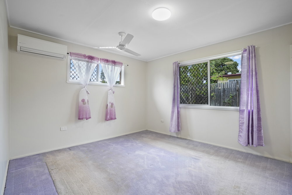 8 Lorikeet Avenue, New Auckland  QLD  4680