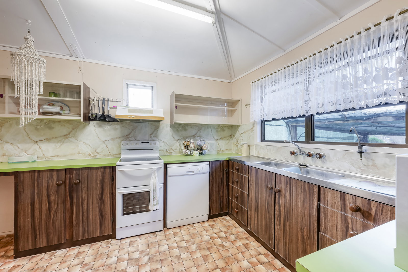 1884 Gin Gin Road, South Kolan  QLD  4670