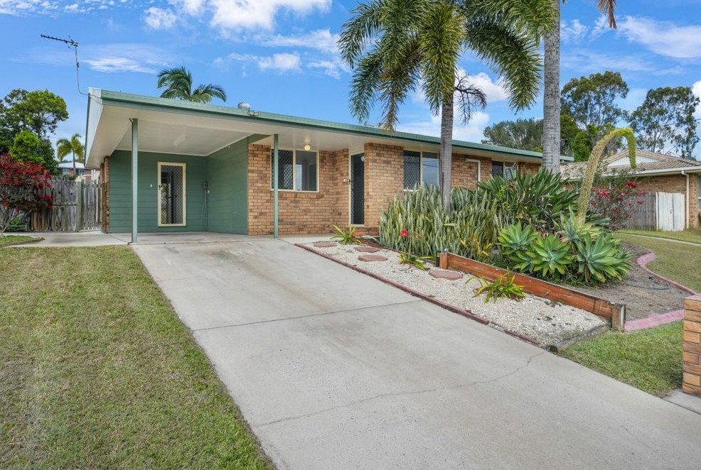 49 Keppel Avenue, Clinton  QLD  4680