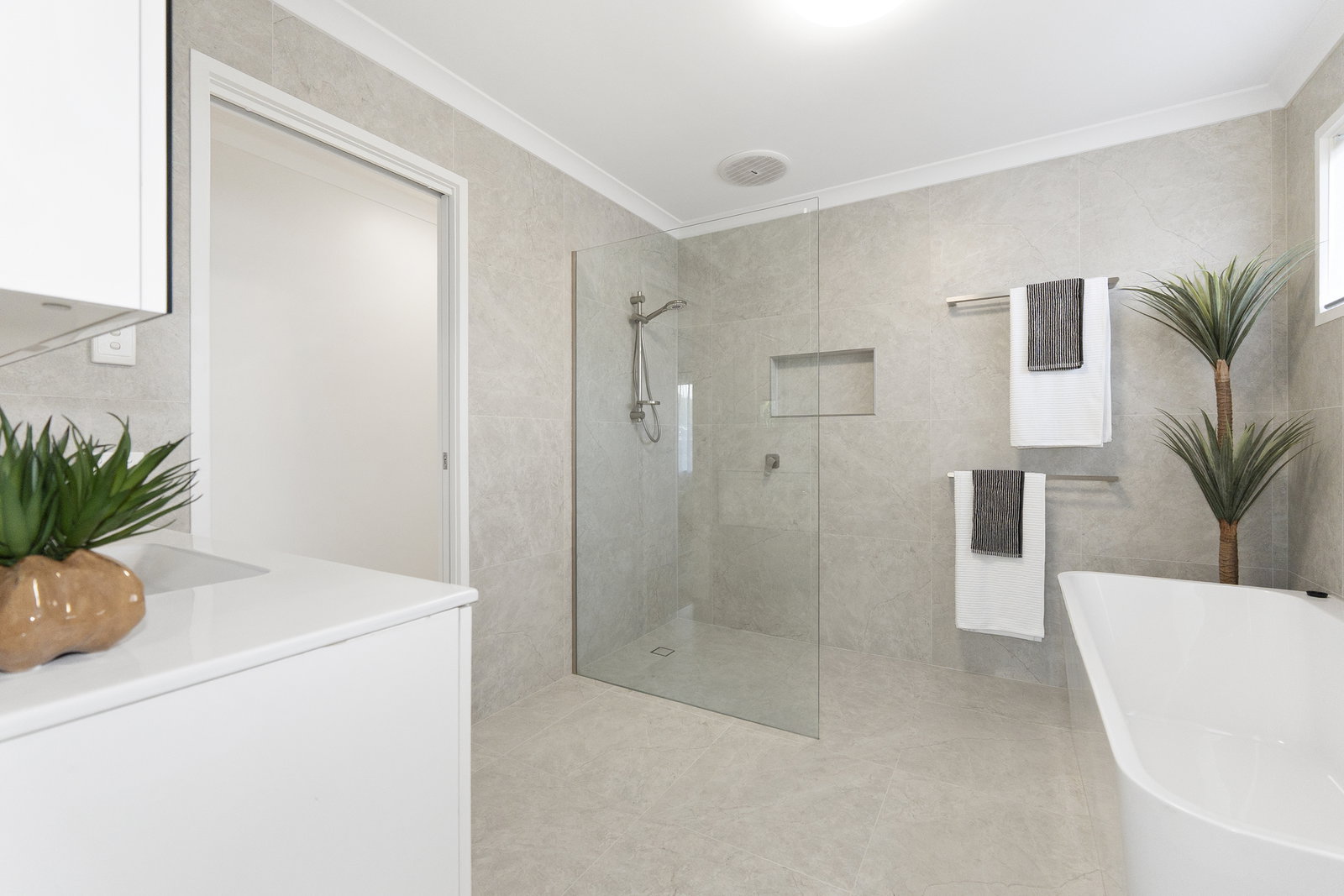 1A Thorburn Street, Svensson Heights  QLD  4670