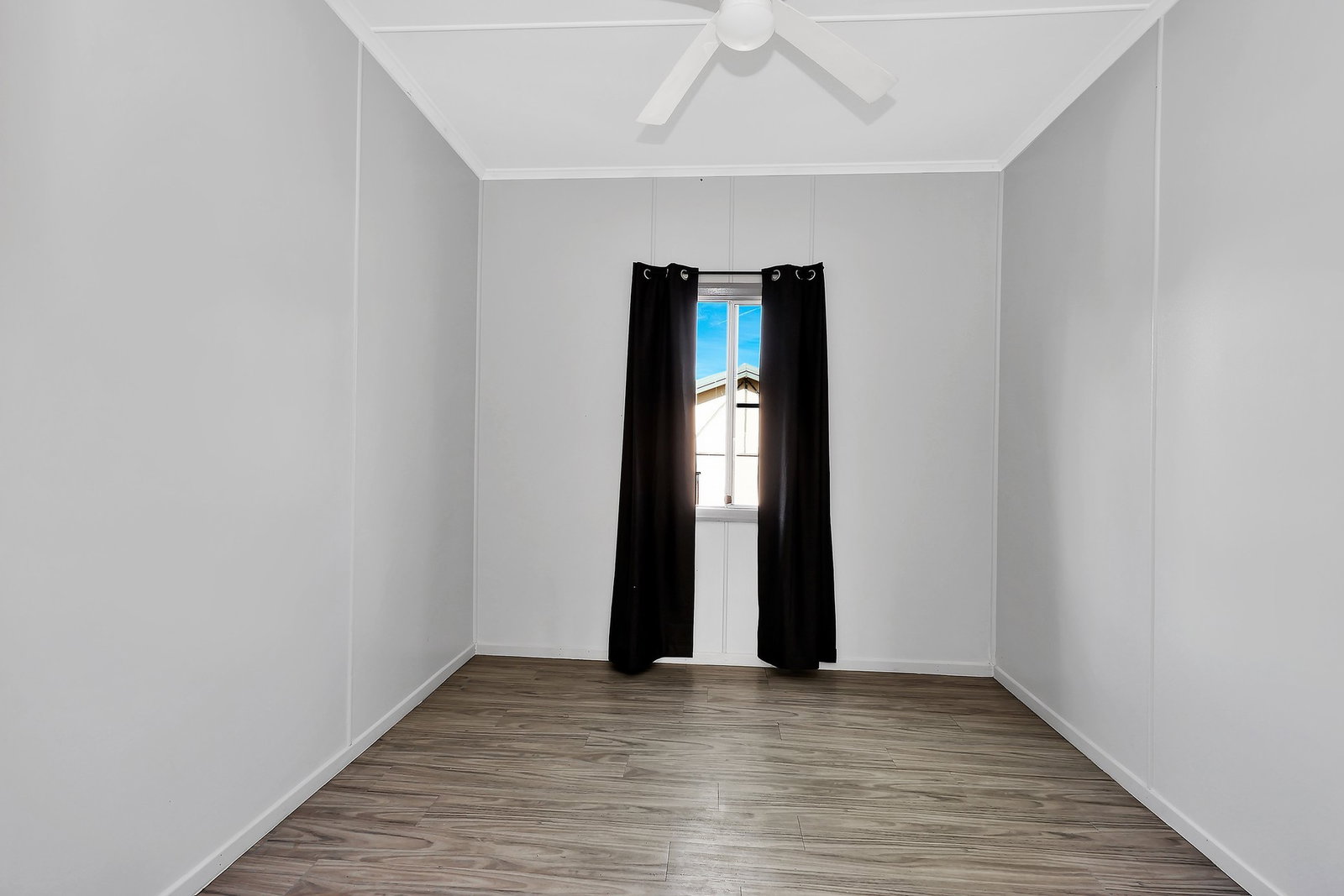 16 Doctor Street, Burnett Heads  QLD  4670