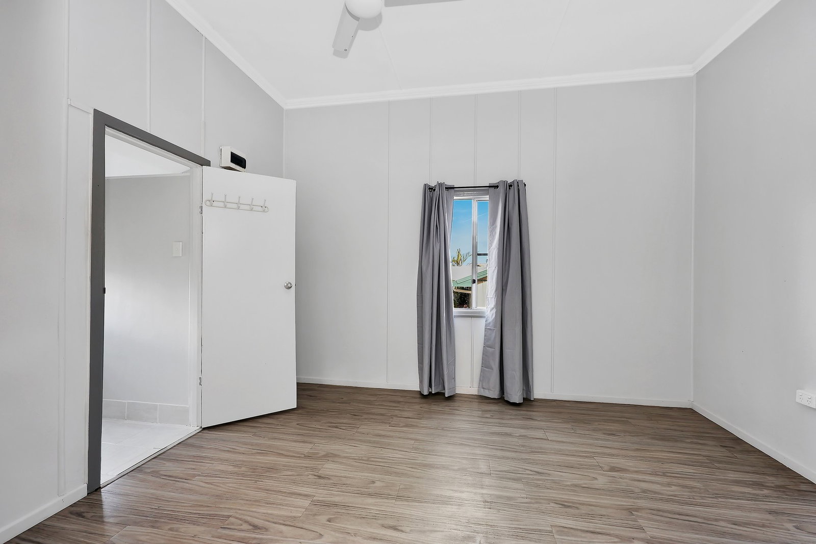 16 Doctor Street, Burnett Heads  QLD  4670