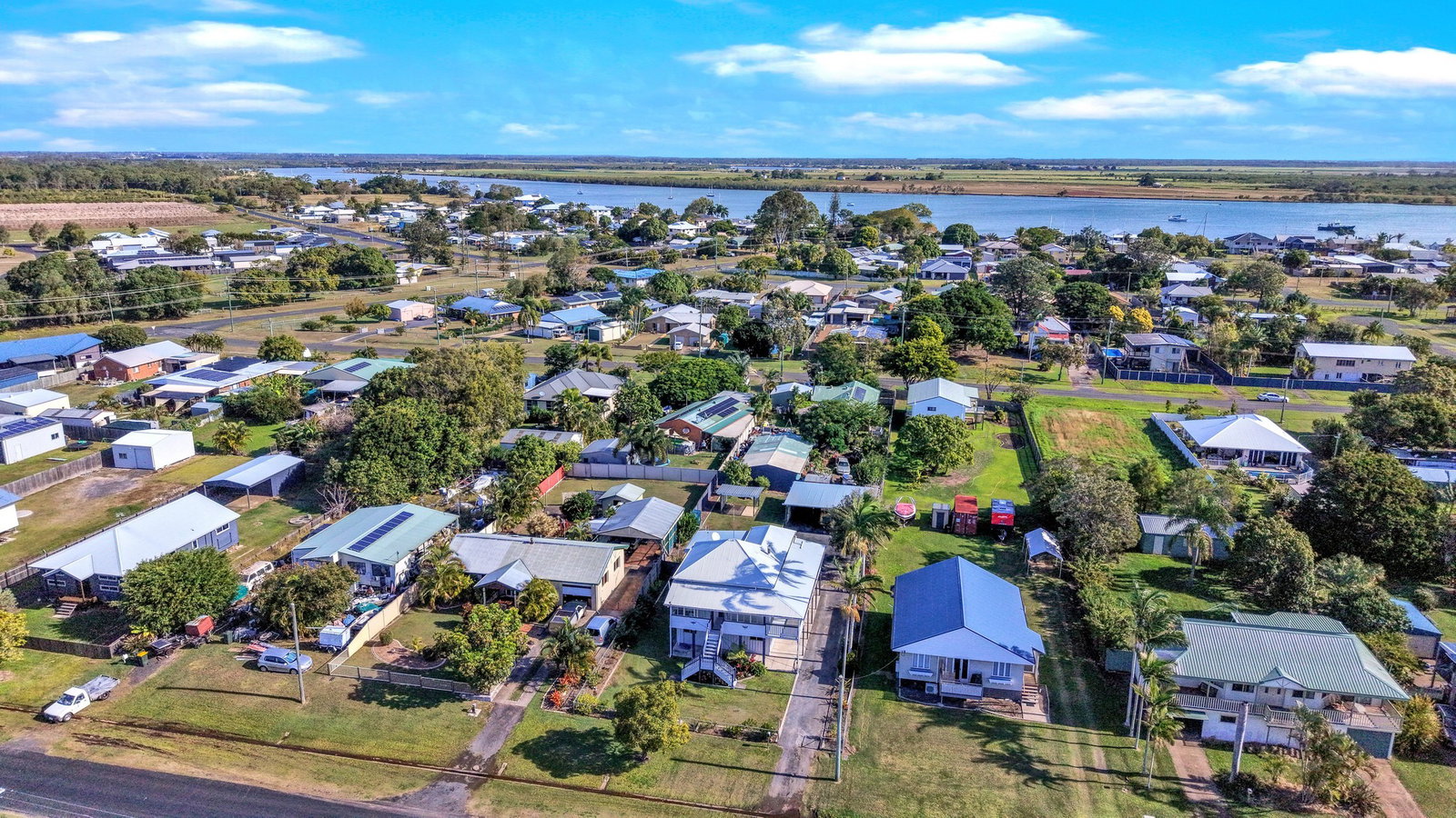 16 Doctor Street, Burnett Heads  QLD  4670