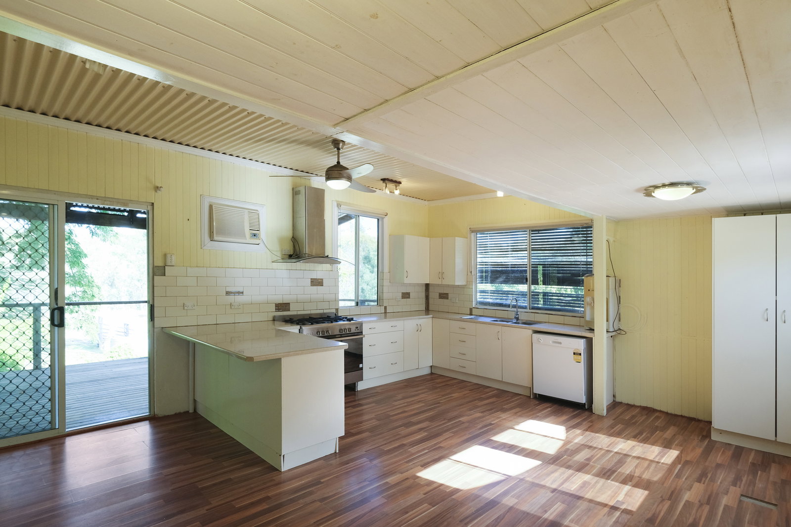 48 Morris Road, Wonbah  QLD  4671