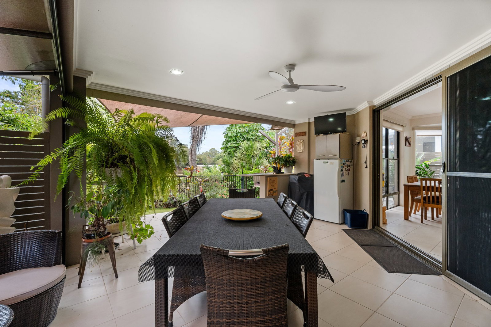 13 Satinwood Avenue, Urraween  QLD  4655