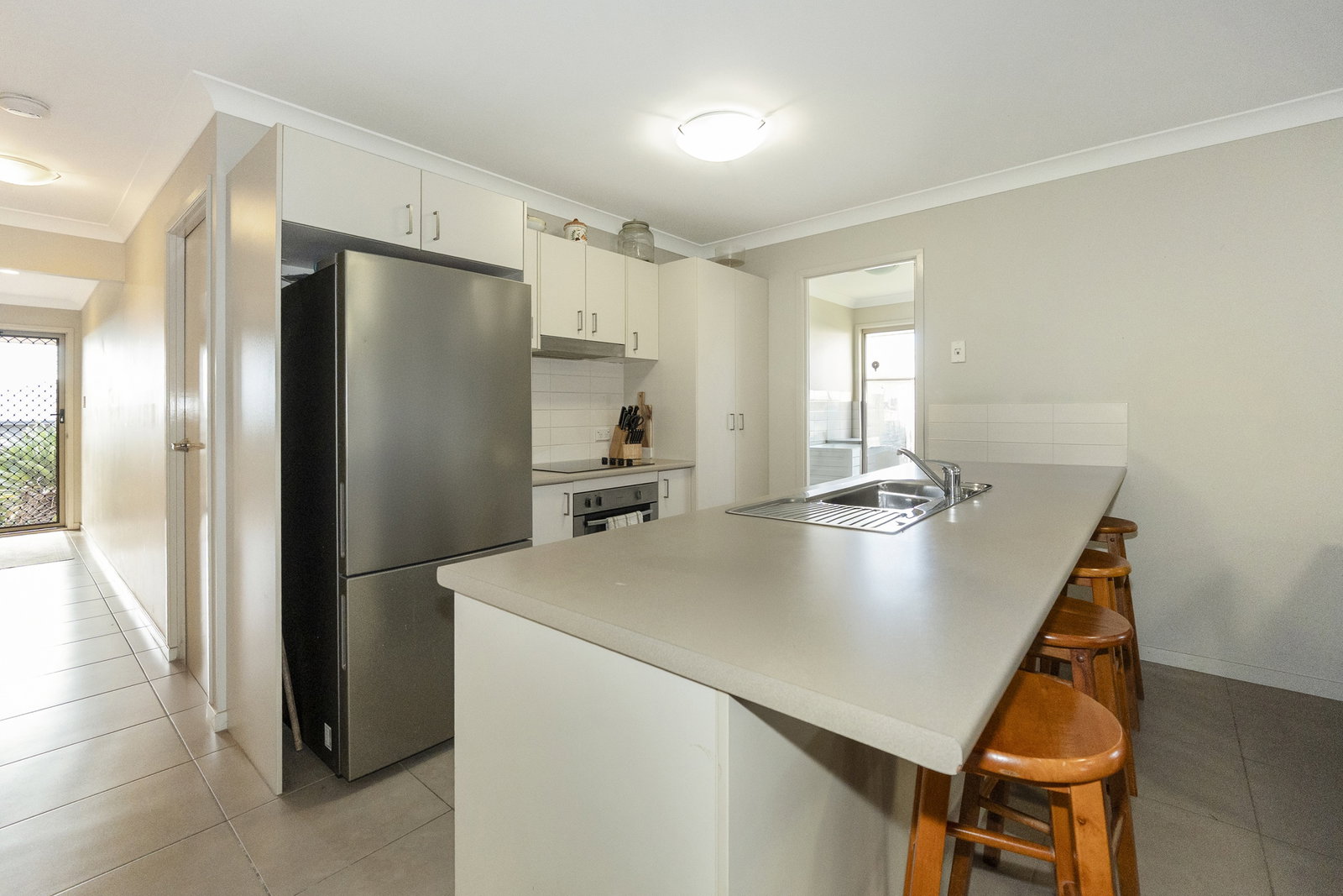 5 Hintz Street, Branyan  QLD  4670