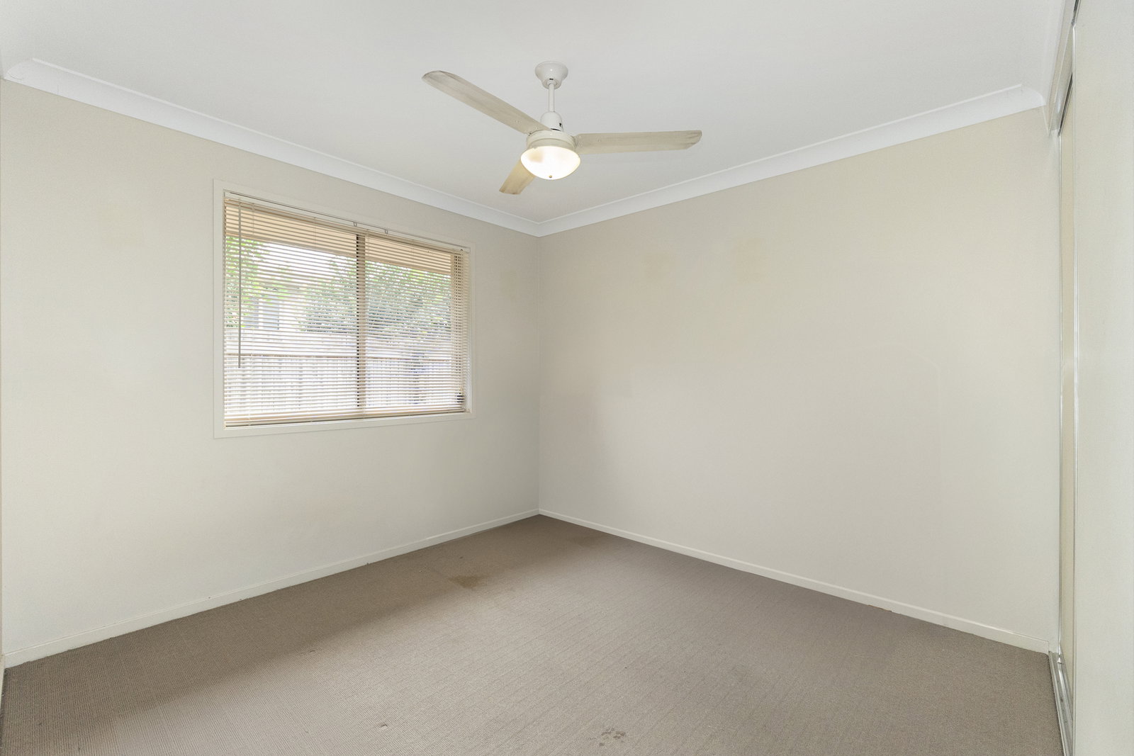 5 Hintz Street, Branyan  QLD  4670