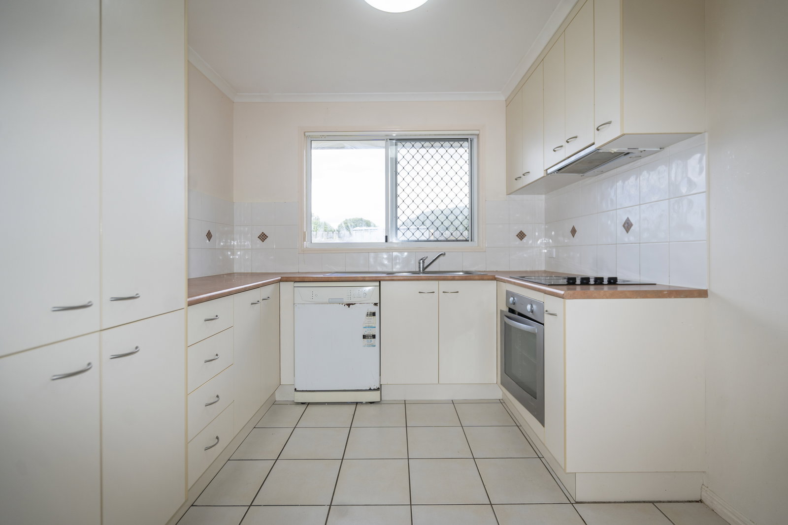108 Clearview Avenue, Thabeban  QLD  4670