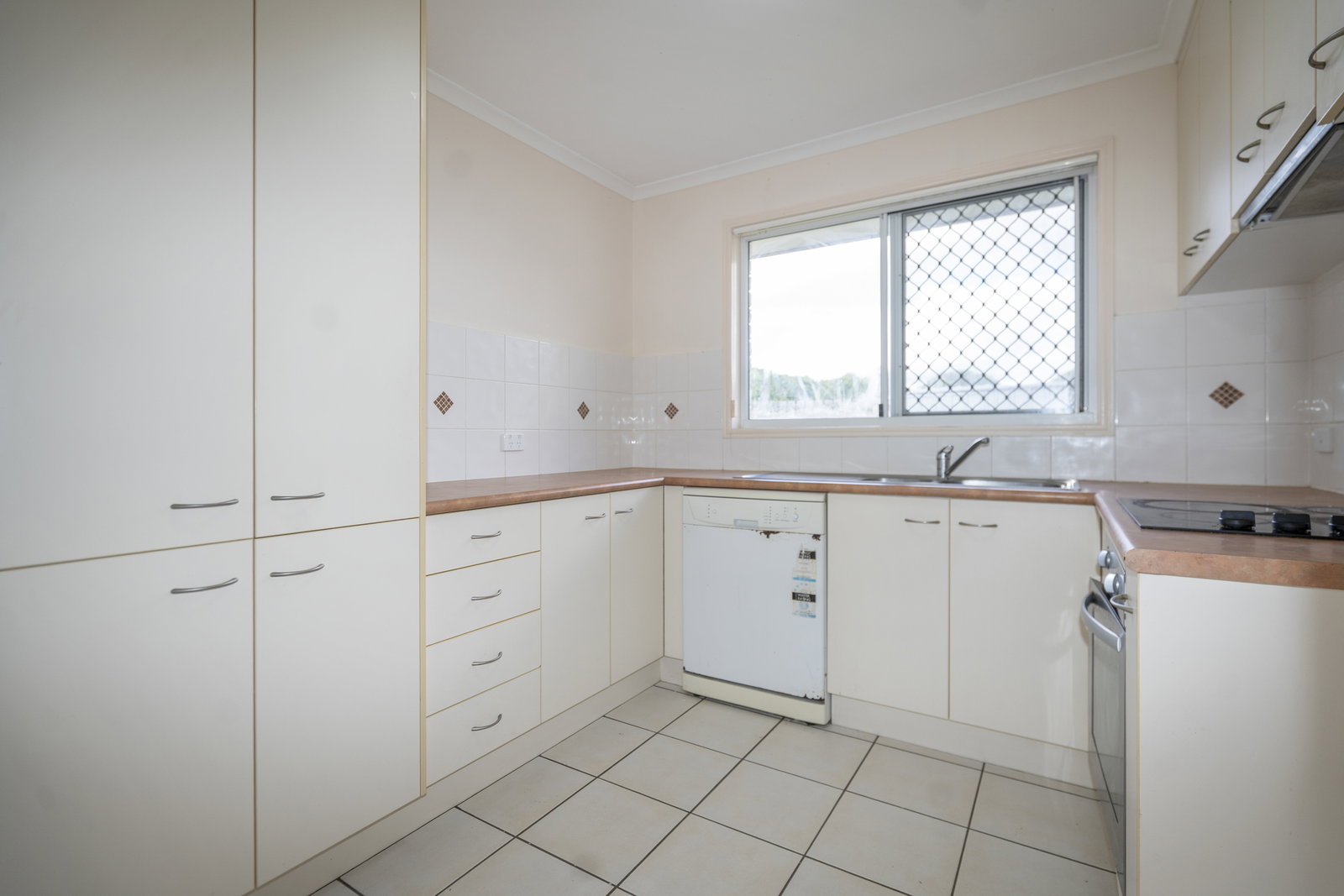 108 Clearview Avenue, Thabeban  QLD  4670