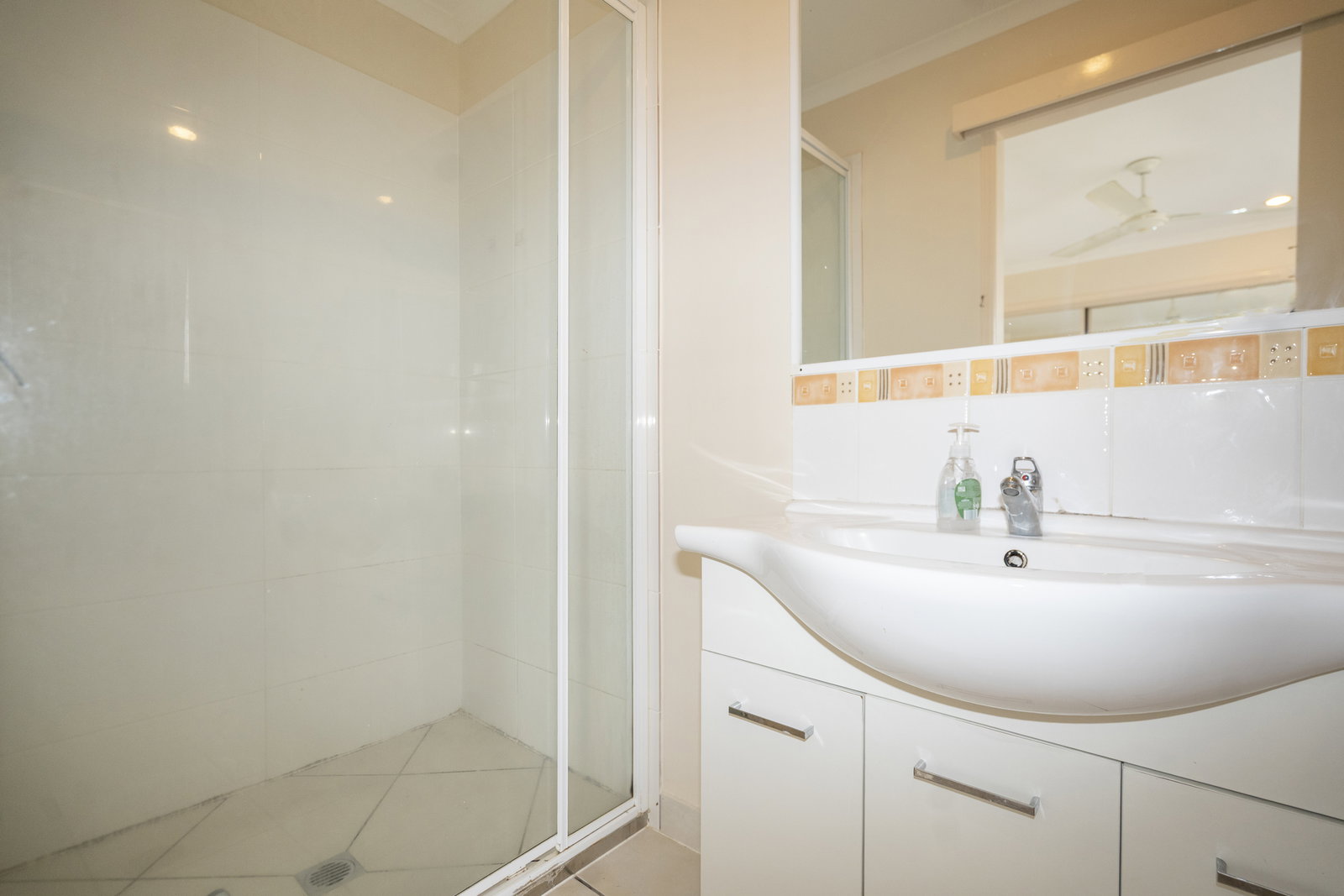 108 Clearview Avenue, Thabeban  QLD  4670