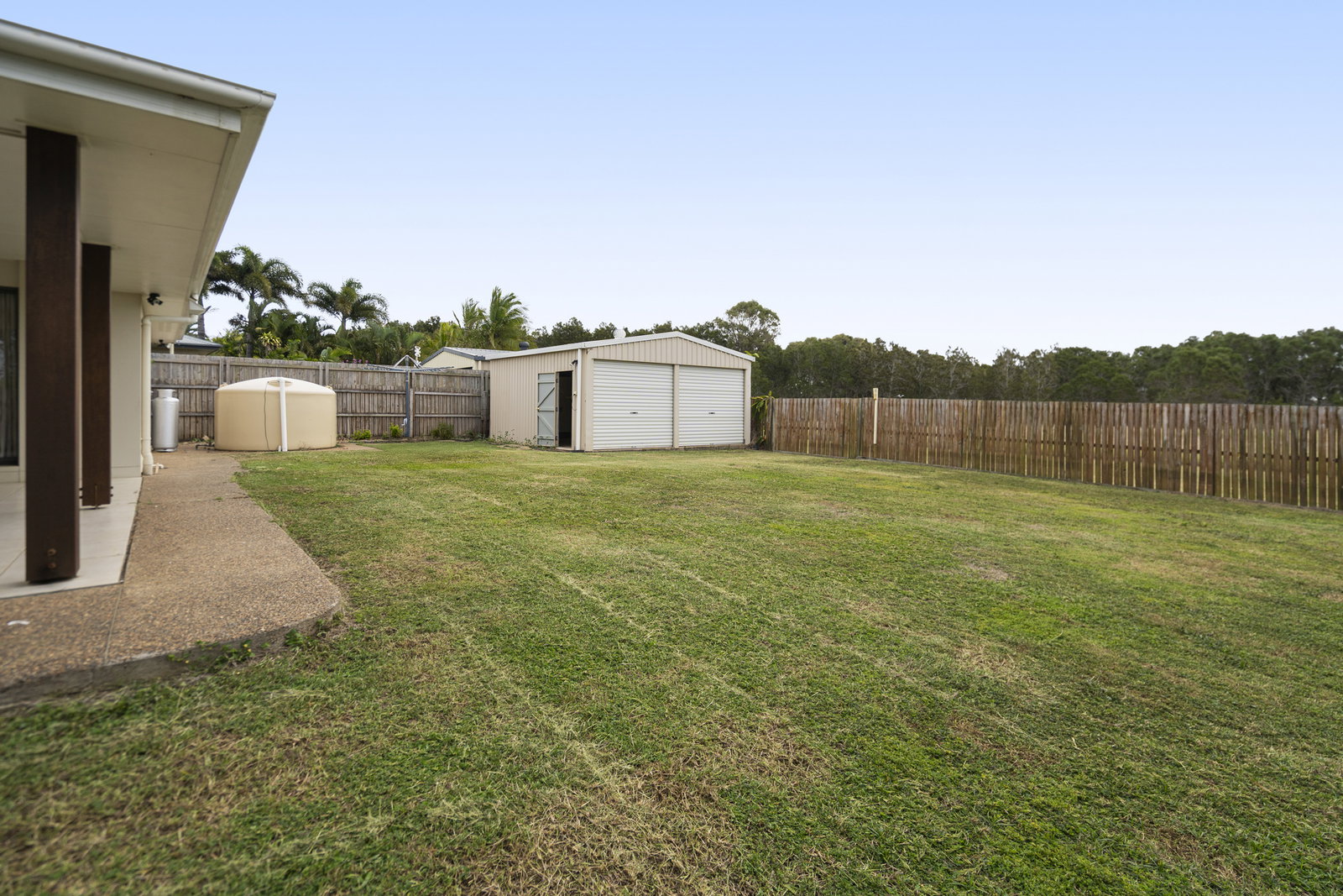 16 Bisdee Street, Coral Cove  QLD  4670