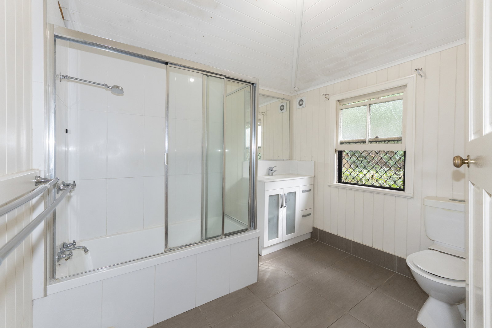 15 Short Street, Bundaberg South  QLD  4670