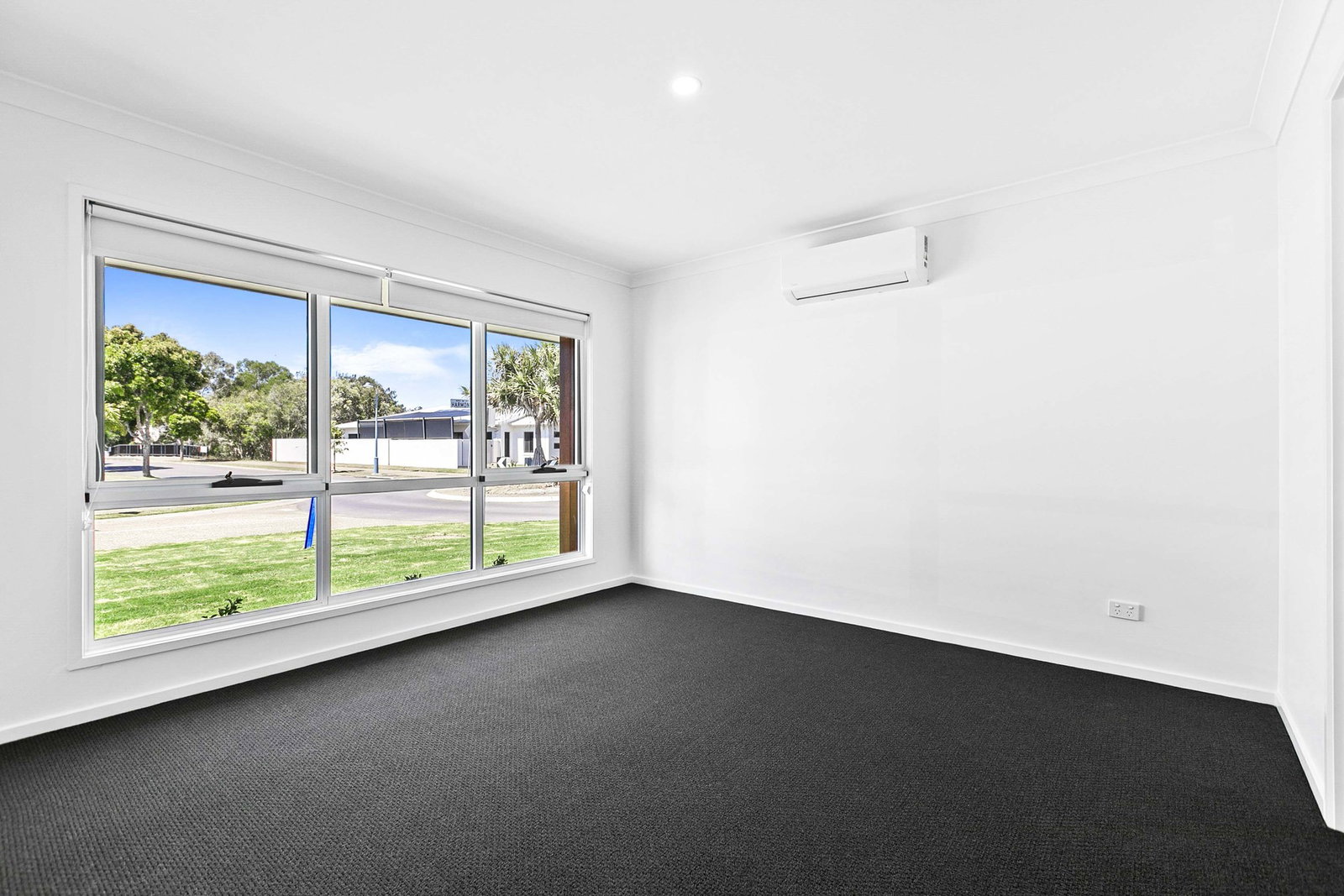2 Harmony Avenue, Urraween  QLD  4655