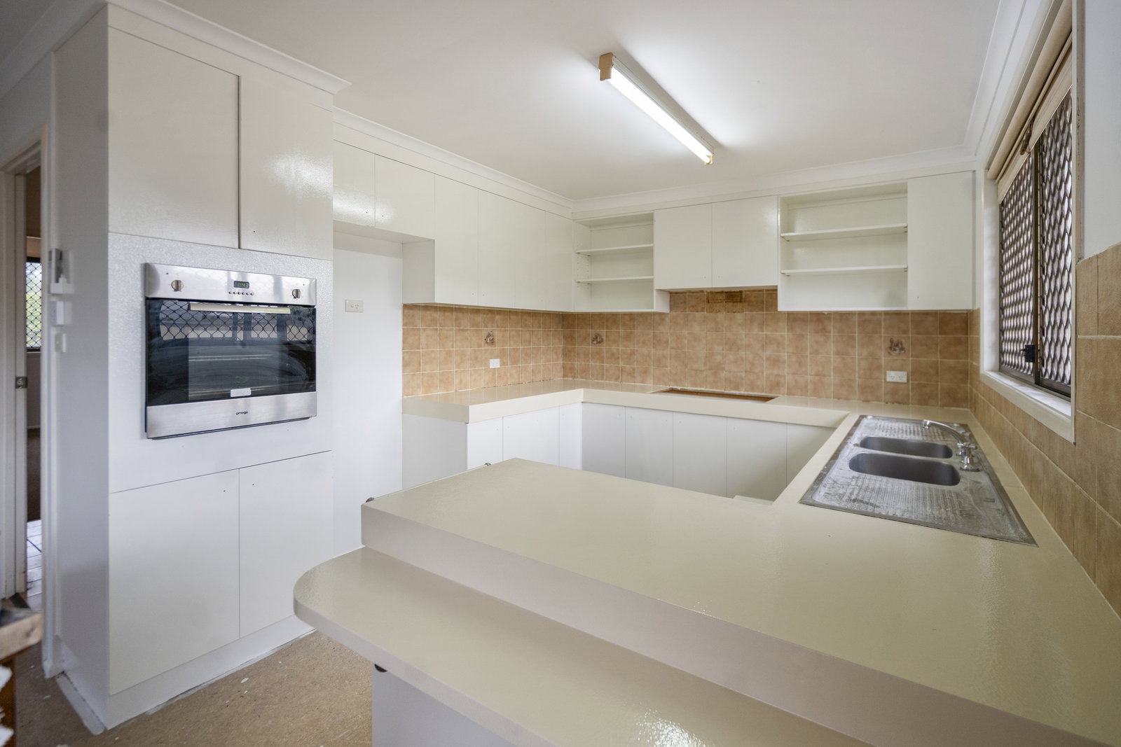 81 Boundary Street, Walkervale  QLD  4670