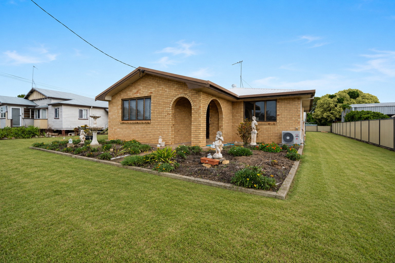 81 Boundary Street, Walkervale  QLD  4670
