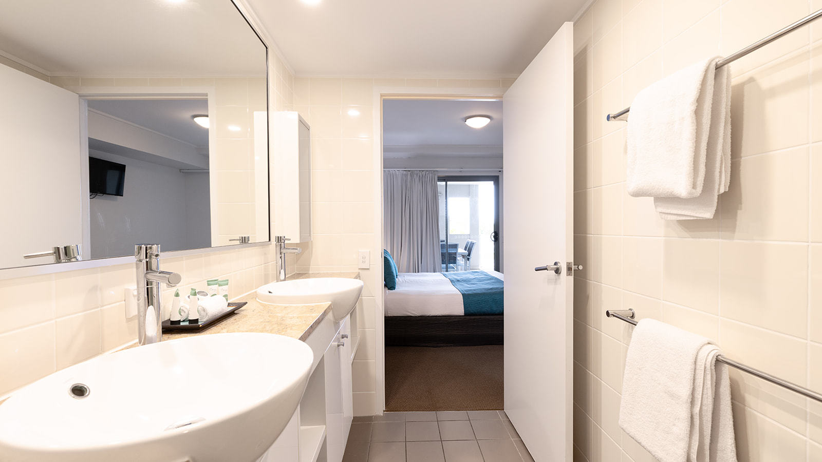 111/9 Beaches Village Circuit, Agnes Water  QLD  4677