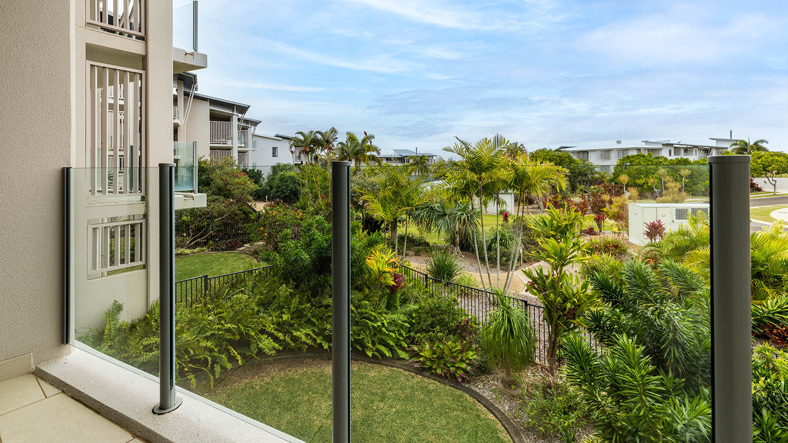 111/9 Beaches Village Circuit, Agnes Water  QLD  4677