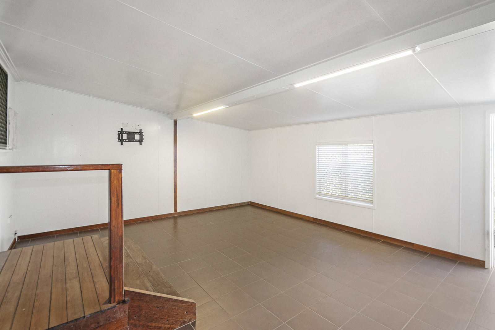 63 Svensson Street, Svensson Heights  QLD  4670