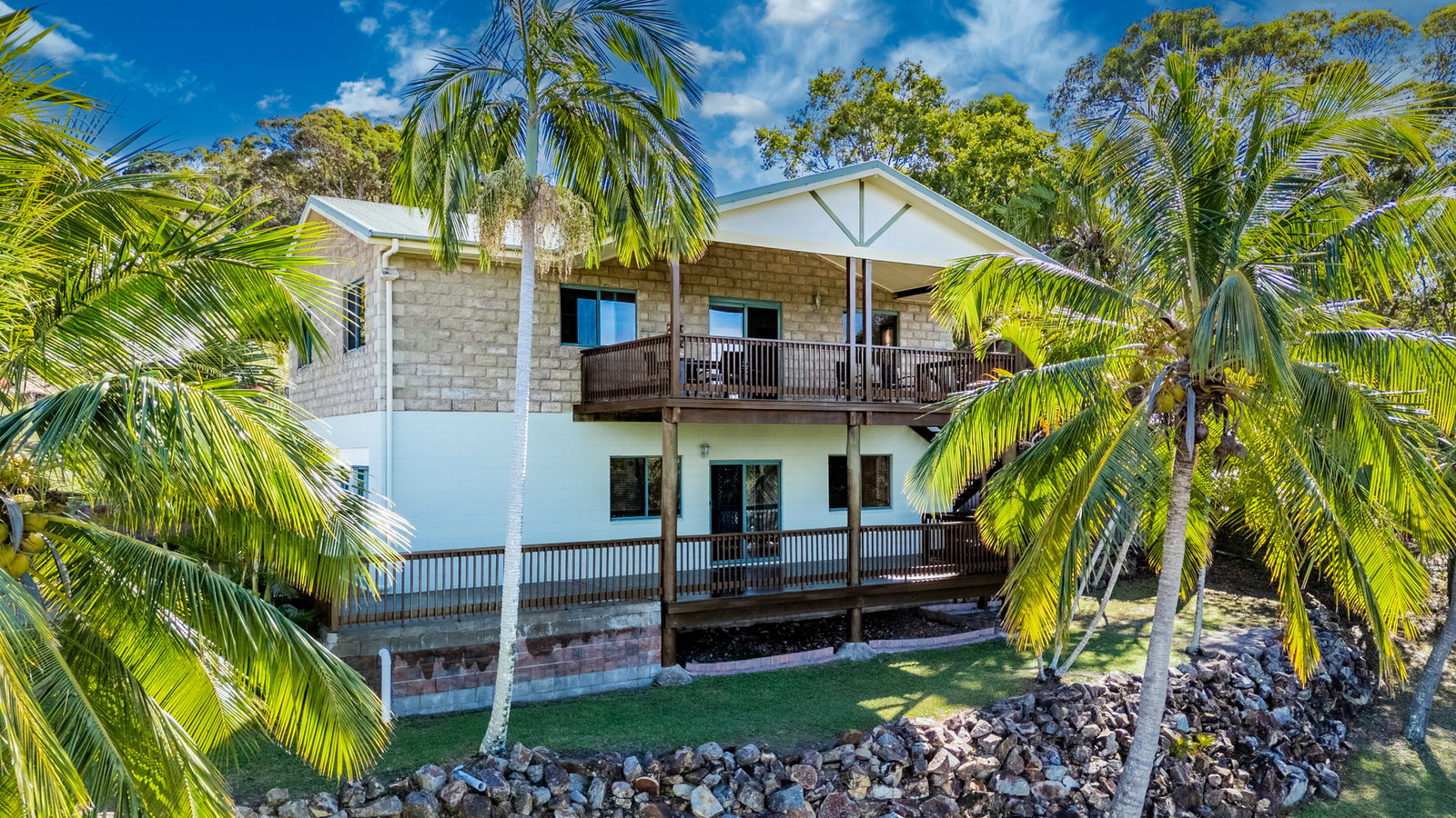 2 Woodrow Drive, Agnes Water  QLD  4677