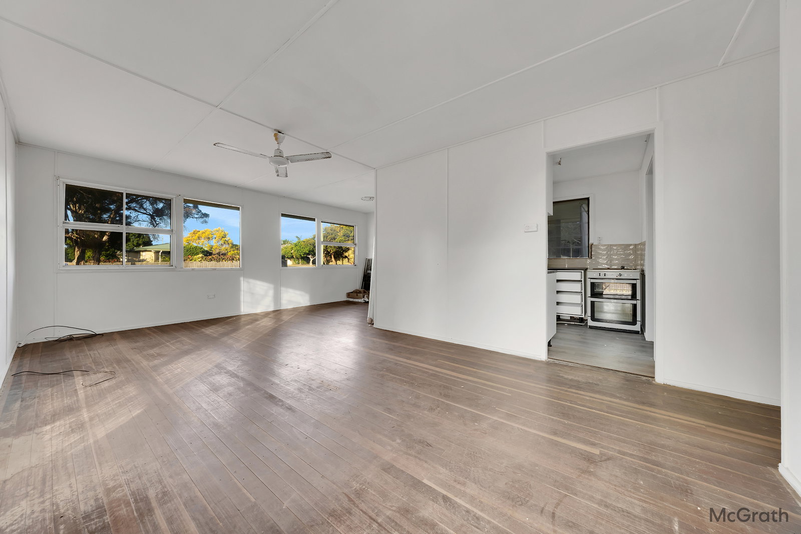 63 Wood Street, Barney Point  QLD  4680