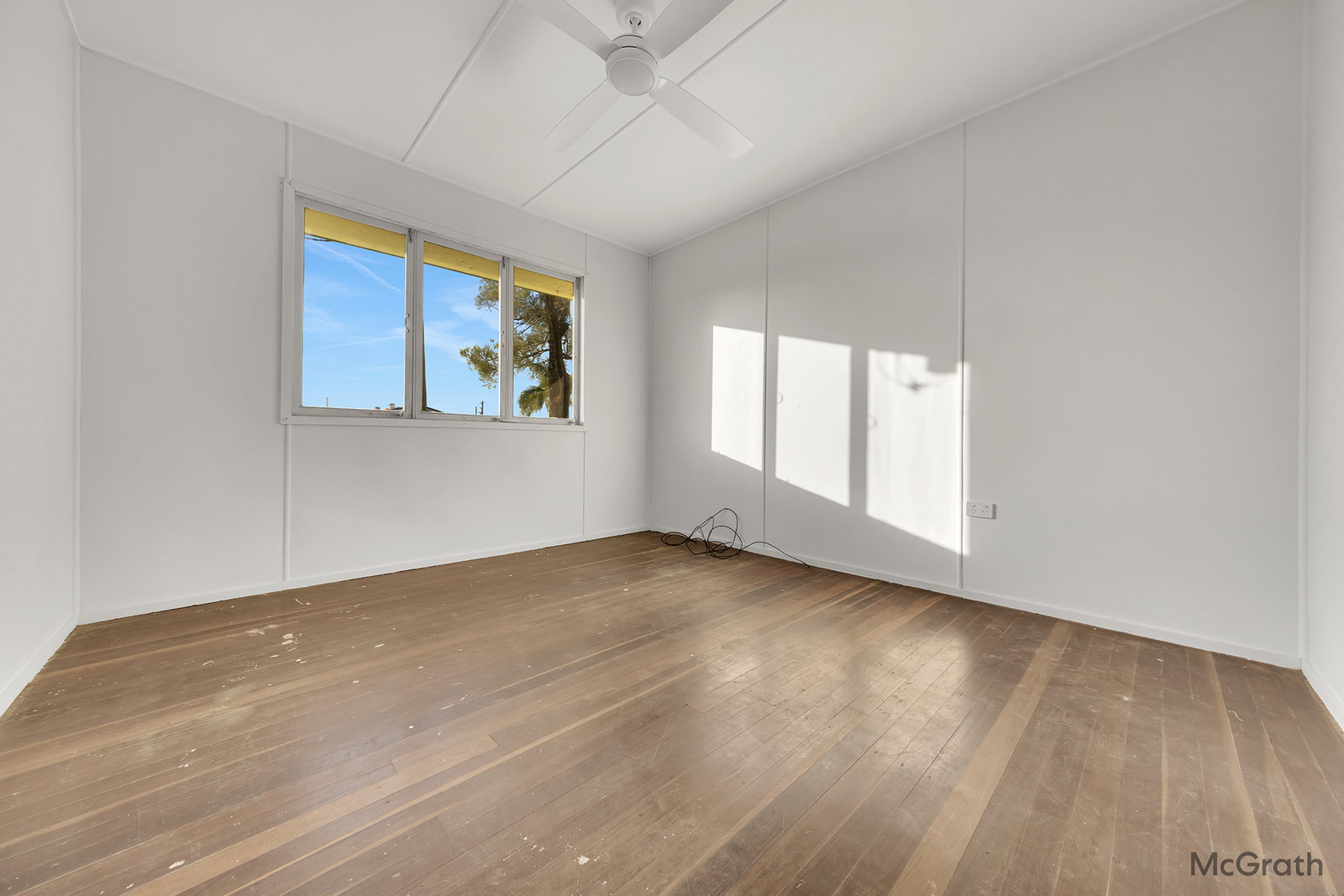 63 Wood Street, Barney Point  QLD  4680