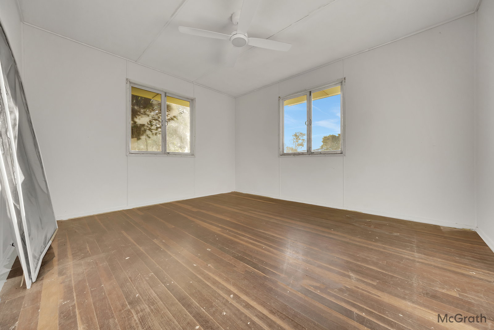 63 Wood Street, Barney Point  QLD  4680