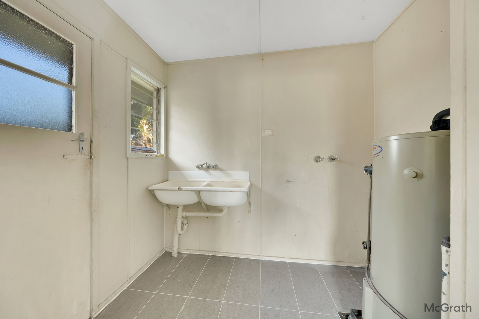 63 Wood Street, Barney Point  QLD  4680