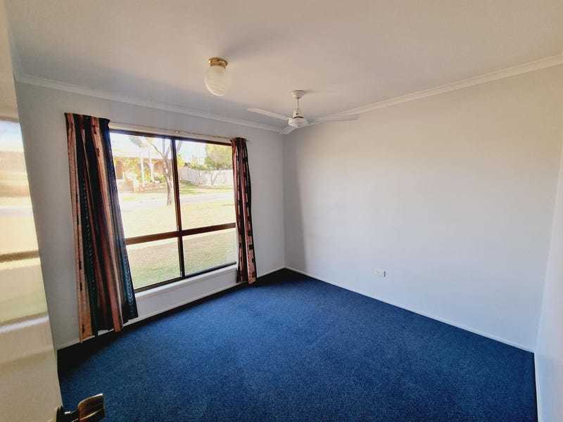2 Valiant Court, Clinton  QLD  4680